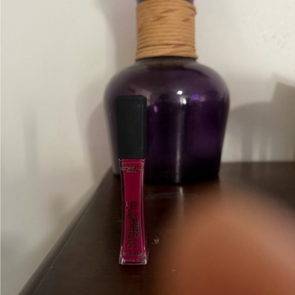 Brand new L’Oréal Paris infallible pro matte gloss